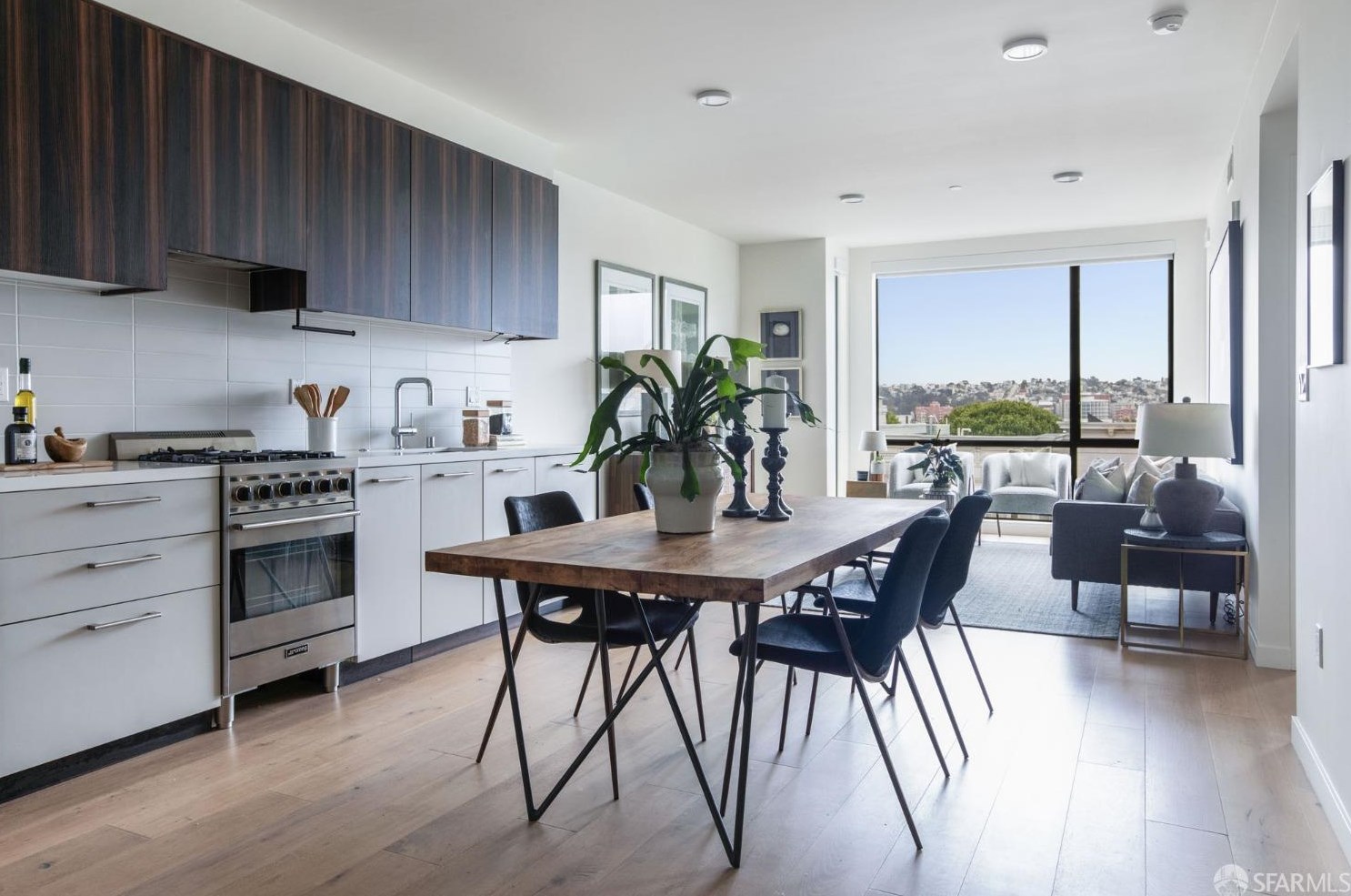 1188 Valencia St, San Francisco, CA 94110-3029