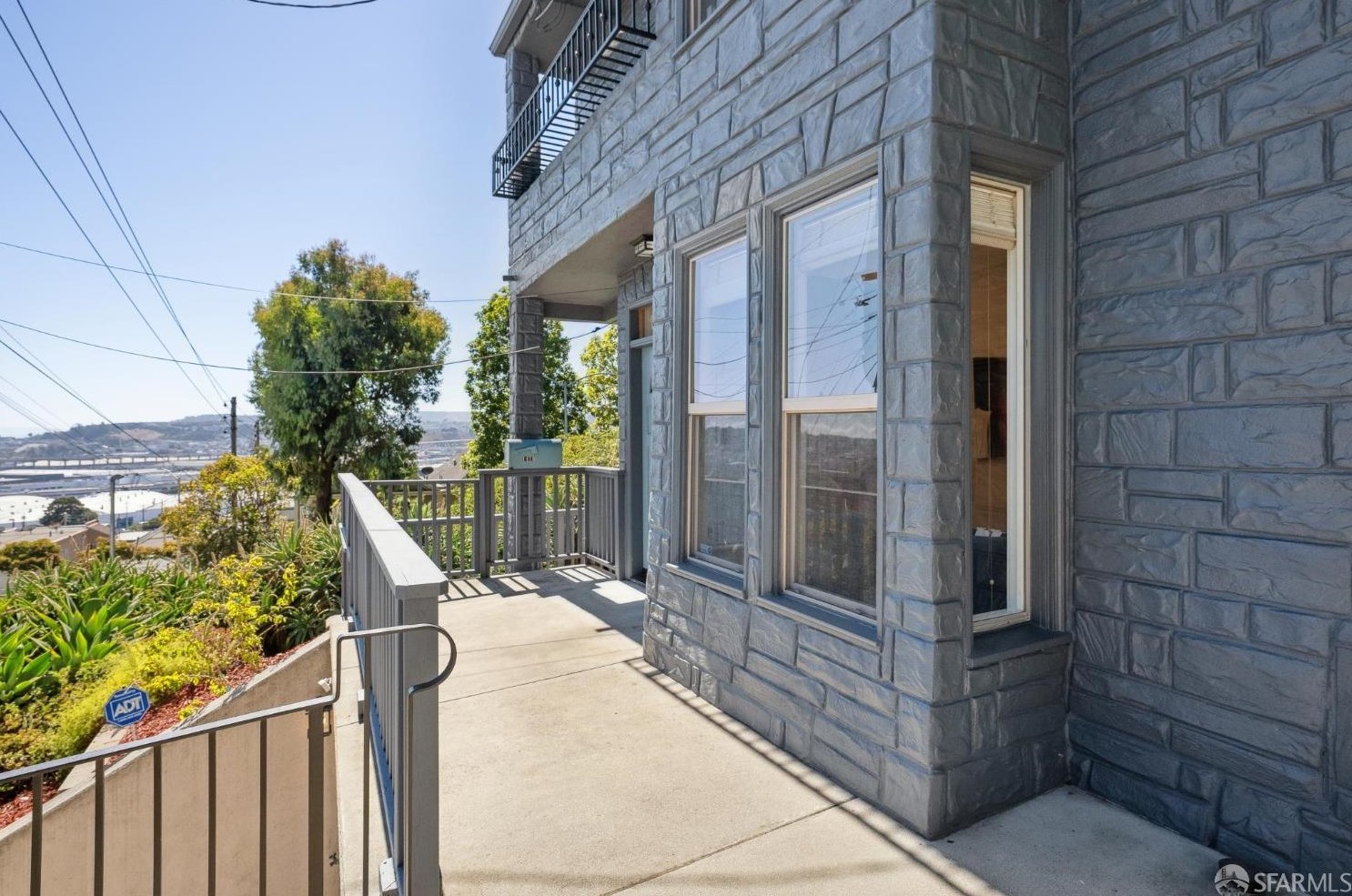 1470 De Haro St, San Francisco, CA 94107-3241