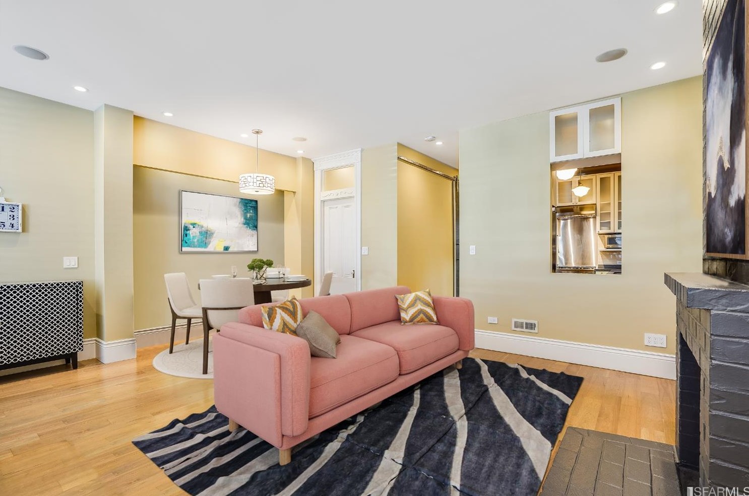 2775 Greenwich St, San Francisco, CA 94123-3221