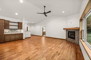 1403 Skyline Dr, Stevens Point, WI 54482 - Photo 10