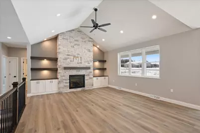 118105 Betty Drive, Stratford, WI 54484 - Photo 10