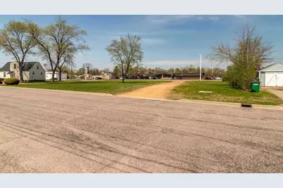 1820 Baker Drive #1830 Baker Drive, Wisconsin Rapids, WI 54494 - Photo 2