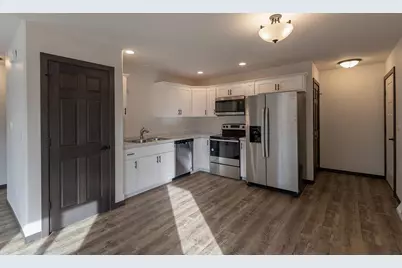 910-920 Green Pastures Trail, Plover, WI 54467 - Photo 6