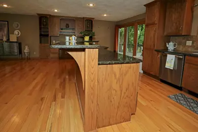 2410 Springville Drive, Plover, WI 54467 - Photo 6