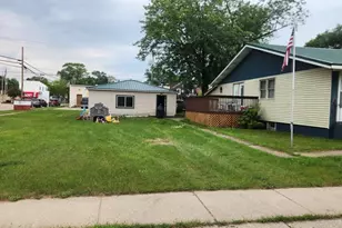 108 S Oak St, Adams, WI 53910 - Photo 4