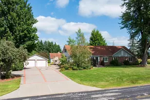 2909 W Mann St, Marshfield, WI 54449 - Photo 2