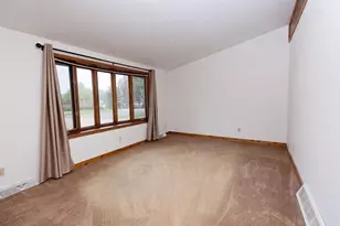 709 S Grandview St, Wittenberg, WI 54499 - Photo 12