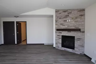 950 Morning Star Lane, Plover, WI 54467 - Photo 8