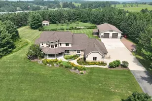 1800 Desert Dr, Wausau, WI 54401 - Photo 2