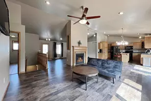 10846 W 11th St, Hewitt, WI 54441 - Photo 12