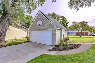 305 Clay St, Neillsville, WI 54456 - Photo 60