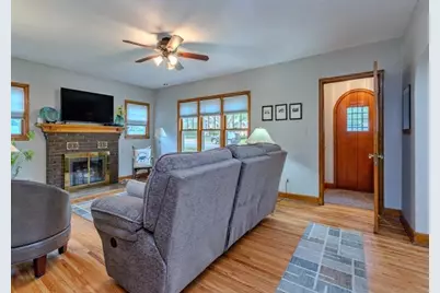 305 Clay Street, Neillsville, WI 54456 - Photo 4