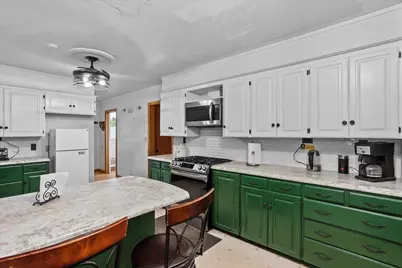 718 S Drake Avenue, Marshfield, WI 54449 - Photo 4