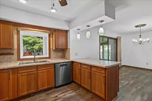 2706 S Maywood Ave, Marshfield, WI 54449 - Photo 14