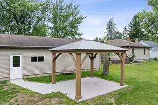 406 N 3rd St, Colby, WI 54421 - Photo 8