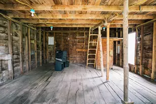 315 W Begley St, Greenwood, WI 54437 - Photo 26