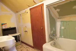 112 N 2nd St, Abbotsford, WI 54405 - Photo 10