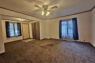 717 E Blodgett St, Marshfield, WI 54449 - Photo 4