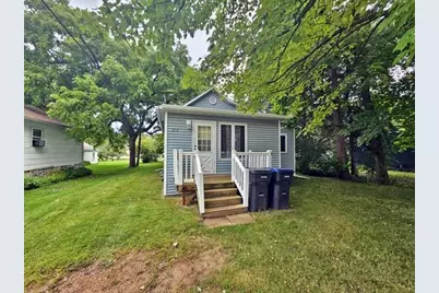 717 E Blodgett Street, Marshfield, WI 54449 - Photo 1