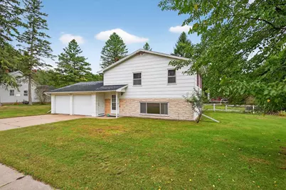 2610 Gaynor Avenue, Wisconsin Rapids, WI 54495 - Photo 2