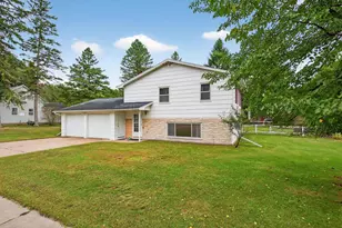 2610 Gaynor Ave, Wisconsin Rapids, WI 54495 - Photo 2