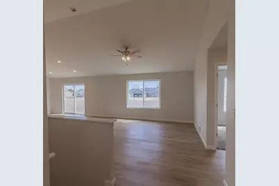 212 Leonard Street, Stevens Point, WI 54482 - Photo 2