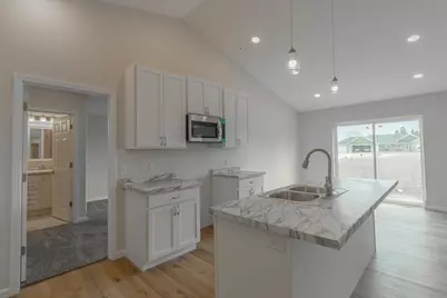 212 Leonard Street, Stevens Point, WI 54482 - Photo 8