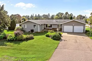 1011 Melody Ln, Plover, WI 54467 - Photo 6