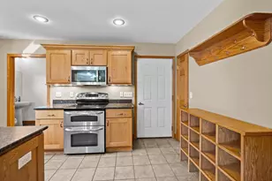 1011 Melody Ln, Plover, WI 54467 - Photo 26