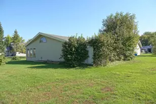 309 Division St, Withee, WI 54498 - Photo 20