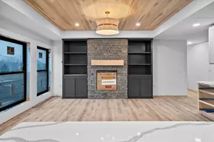 404 S Cypress Ave, Marshfield, WI 54449 - Photo 8