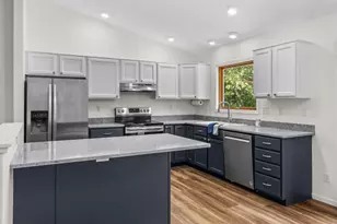 2201 W Breezewood Ct, Plover, WI 54467 - Photo 22