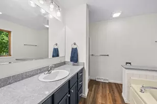 2201 W Breezewood Ct, Plover, WI 54467 - Photo 32