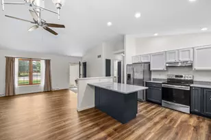 2201 W Breezewood Ct, Plover, WI 54467 - Photo 20