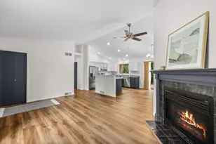 2201 W Breezewood Ct, Plover, WI 54467 - Photo 10