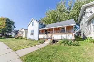 310 N Maple Ave, Marshfield, WI 54449 - Photo 2