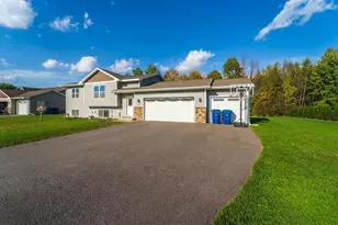 792 Pinedale Ln, Kronenwetter, WI 54455 - Photo 2