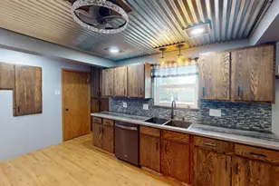 104 W Begley St, Greenwood, WI 54437 - Photo 16