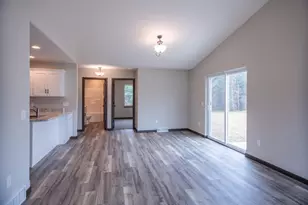 900 Morning Star Ln, Plover, WI 54467 - Photo 4