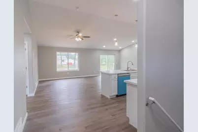 204 Leonard Street, Stevens Point, WI 54482 - Photo 2