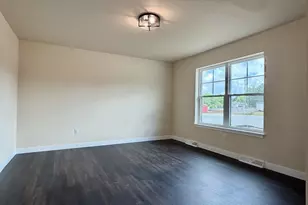404 S Birch Ave, Marshfield, WI 54449 - Photo 6