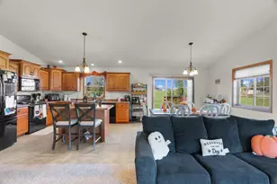 725 Plisch St, Athens, WI 54411 - Photo 24