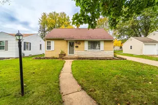 1010 Le Messurier St, Wausau, WI 54403 - Photo 2