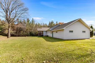 8041 White Pine Dr, Wisconsin Rapids, WI 54494 - Photo 12