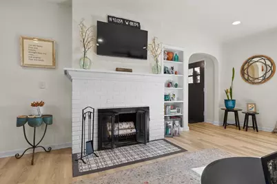 40 Hillcrest Drive, Stevens Point, WI 54481 - Photo 4