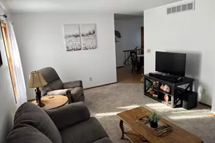 3321 Evergreen Dr, Plover, WI 54467 - Photo 8