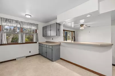 901 West Gates Drive, Stevens Point, WI 54481 - Photo 8