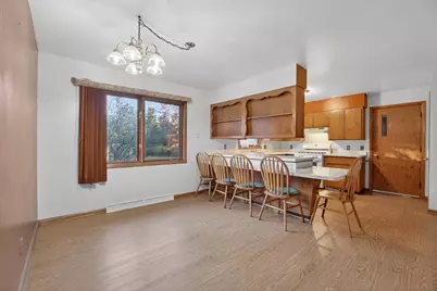 6940 Fairview Lane, Wisconsin Rapids, WI 54494 - Photo 8