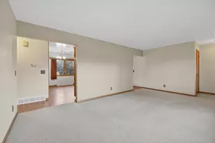 6940 Fairview Ln, Wisconsin Rapids, WI 54494 - Photo 12