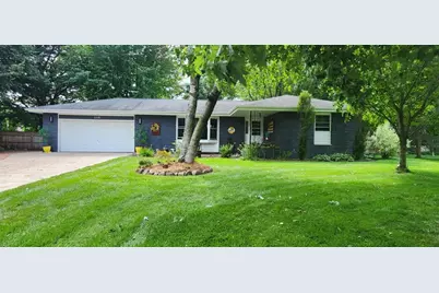 1121 Bel Aire Drive, Plover, WI 54467 - Photo 1